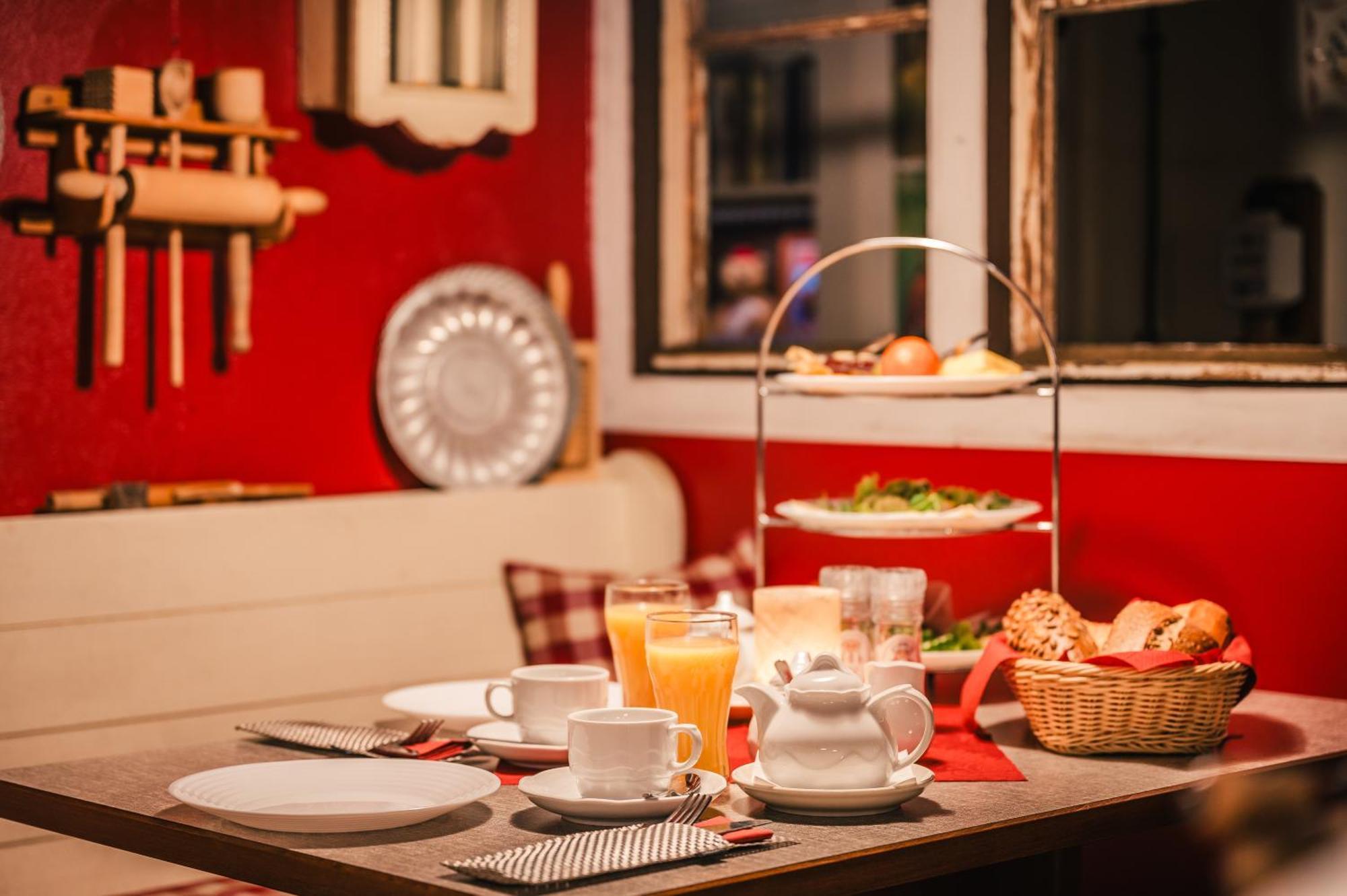 Oma'S Kueche & Quartier Hotel Binz Ngoại thất bức ảnh